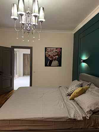 Продаж Квартира 1-кімнатна, 9/30 поверх на Микільсько-Слобідська вул., д. 3б Kiev