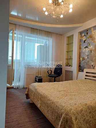 Продаж Квартира 3-кімнатна, 8/9 поверх на вул. Олексіївська Харків