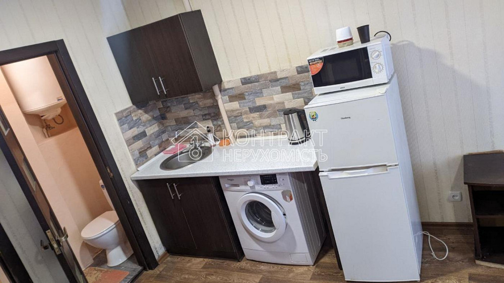 Оренда Квартира 1-кімнатна, 1/9 поверх на вул. Гвардійців Широнінців Харьков - изображение 1