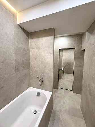 Продаж Квартира 2-кімнатна, 3/4 поверх на Володимирська вул., д. 76-Б Киев