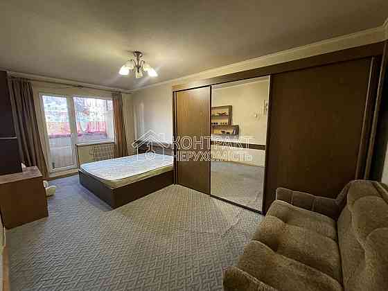 Продаж 1к Квартира 35.6 кв.м Перемоги вул. Kharkiv