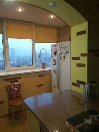 Оренда Квартира 3-кімнатна на ул. Александра Кошица Київ