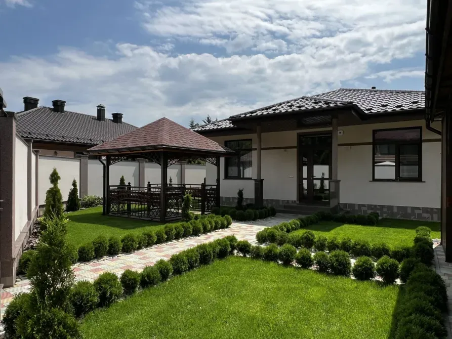 Продаж 1-поверховий Котедж з ділянкою 3.7 сот 79.9 кв.м 2 кімн.  Виноградів - фото 2