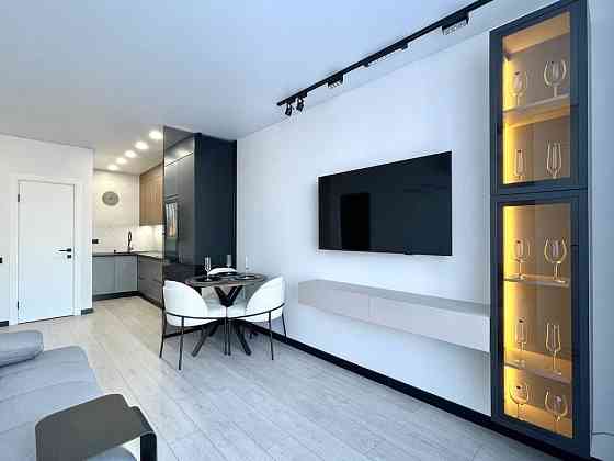 Продаж Квартира 1-кімнатна, 10/25 поверх на Причальна вул., д. 12 Kiev