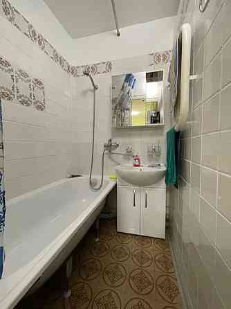 Продаж Квартира 3-кімнатна, 1/9 поверх на Калиновая ул., 77А Дніпро