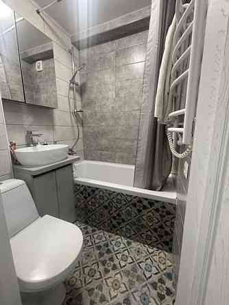 Оренда Квартира 1-кімнатна, 4/5 поверх на Паркова-Сирецька, 6 Київ