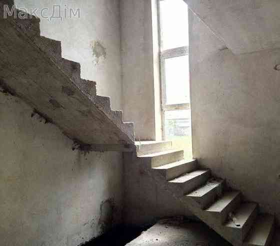 Продаж Будинок 6-кімнатний на вул. Миру бічна Velikaya Berezovica