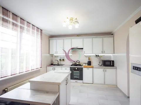 Продаж 2-поверховий   237 кв.м 5 кімн. на Підгаєцька вулиця 26В Луцьк - фото 12