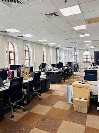 Оренда офісне приміщення на Сагайдачного Петра вул., 33 приміщень - 8, поверх - 6/6 Київ