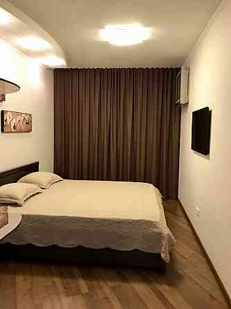 Оренда Квартира 2-кімнатна, 5/9 поверх на вул. Лесі Українки, 24 Київ