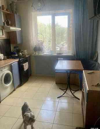 Продаж Квартира 3-кімнатна, 2/9 поверх на Озерна вул., д. 4 Kiev