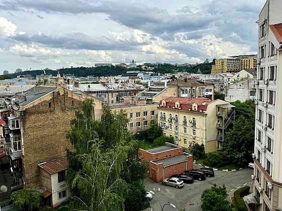 Продаж Квартира 2-кімнатна, 7/7 поверх на Щекавицька вул., д. 30/39 Киев