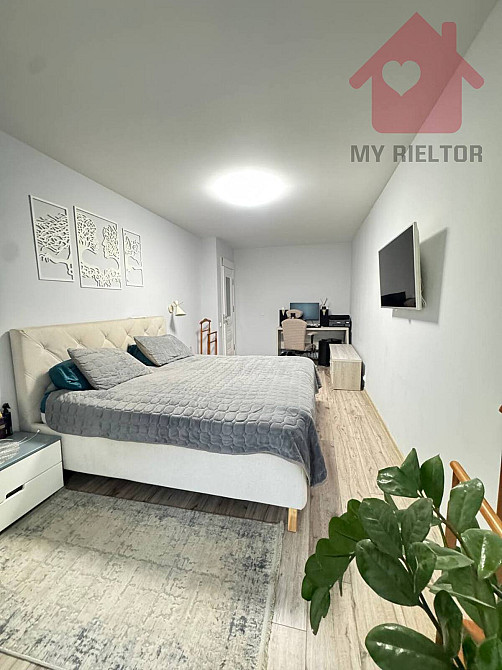 Сучасний будинок з сонячними панелями та гаражем у новому районі. Uzhhorod - photo 16