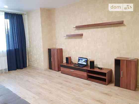 Оренда Квартира 1-кімнатна на Харьковское шоссе, 190 Київ