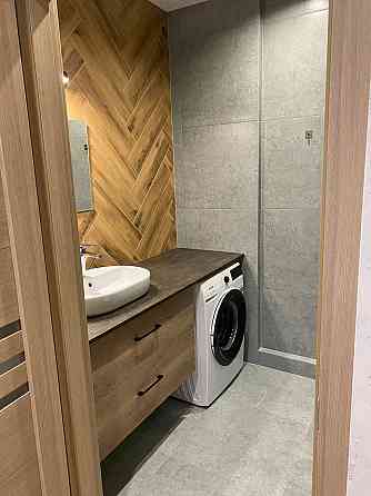 Оренда Квартира 1-кімнатна, 12/16 поверх на Салютна, 2 Київ