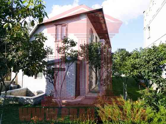 Продаж 3-поверховий Будинок з ділянкою 22 сот 537 кв.м  на Центральная 