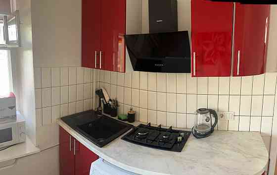 Оренда Квартира 1-кімнатна, 2/4 поверх на Костянтинівська, 4 Київ