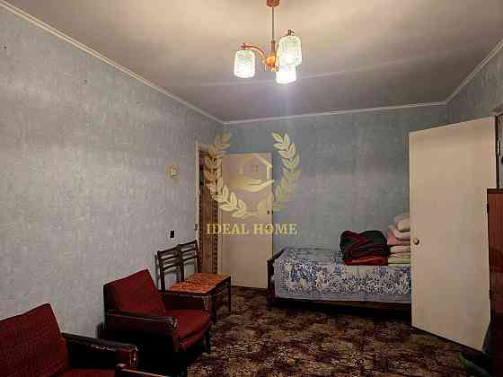 Продаж Квартира 3-кімнатна на Якуба Коласа ул., 5 Kiev