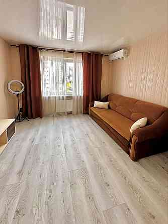 Оренда Квартира 1-кімнатна, 6/25 поверх на Софії Русової, 7 Kiev