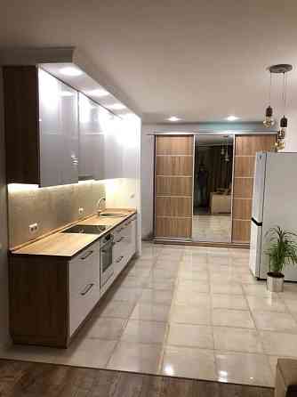 Оренда Квартира 1-кімнатна, 10/25 поверх на Драгоманова ул., 403 Київ