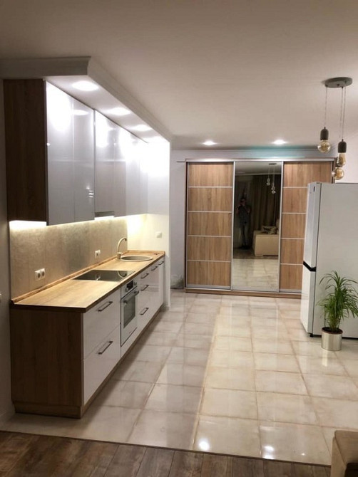 Оренда Квартира 1-кімнатна, 10/25 поверх на Драгоманова ул., 403 Киев - изображение 1