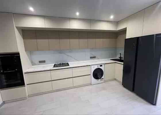 Продаж Квартира 3-кімнатна, 5/10 поверх на Семейная, 5 Dnipro