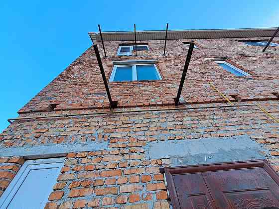 Продається будинок 300 м2 та 9 сот у Гаї-Шевченківські 
