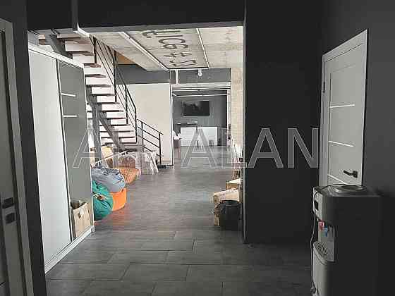 Оренда офісне приміщення на Євгена Коновальця вул., 44А приміщень - 5, поверх - 26/26 Kiev