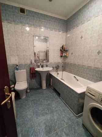 Оренда Квартира 3-кімнатна на Севастопольская ул. Київ