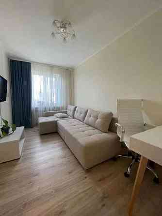 Оренда Квартира 3-кімнатна, 9/9 поверх на ул. Полярная Київ