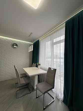 Продаж Квартира 2-кімнатна, 3/10 поверх на вул. Микитинці / Декабристів Ivano-Frankivs'k