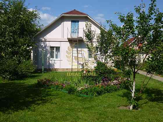 Продаж Будинок 4-кімнатний 