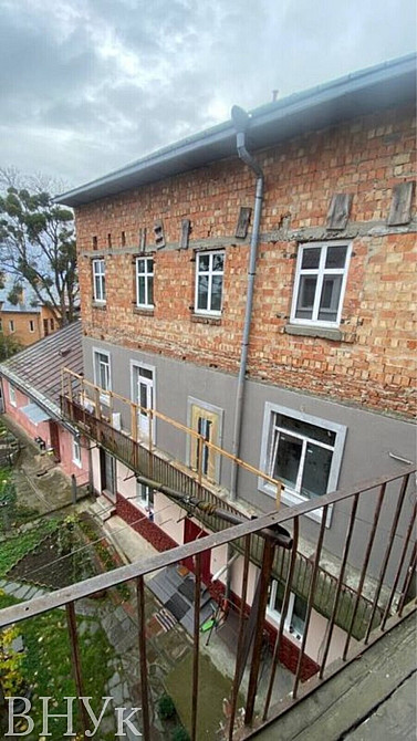 Продаж Квартира 6-кімнатна, 3/3 поверх на Сковороди Чернівці - фото 1
