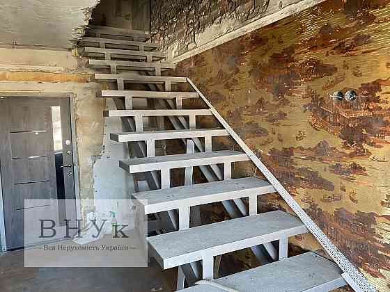 Продаж Квартира 3-кімнатна, 5/5 поверх на вул. Дорошенка Гетьмана Ternopil'