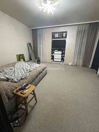 Продаж Квартира 3-кімнатна, 2/2 поверх на вул. Велика Панасівська Харків