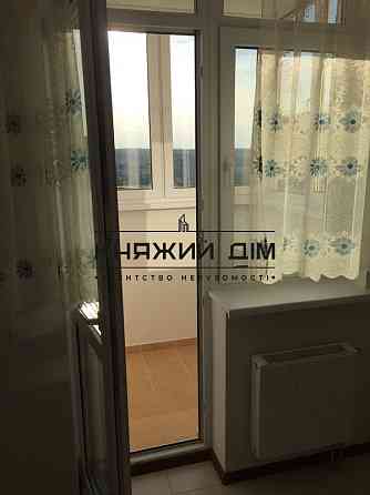 Оренда Квартира 1-кімнатна, 24/25 поверх на вул. Дегтяренка Петра ул./Сім'ї Кульженків Киев