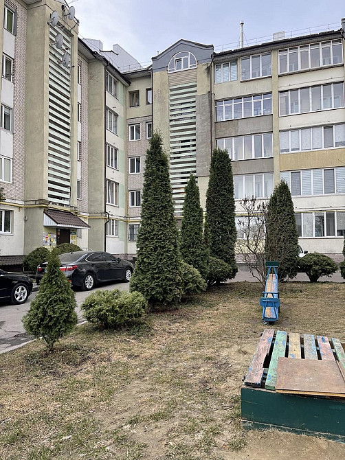 Продаж Квартира 3-кімнатна, 5/5 поверх на вул. Захисників Маріуполя Рівне - фото 2