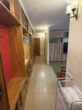 Оренда Квартира 3-кімнатна, 2/9 поверх на Прирічна, 19Г Київ