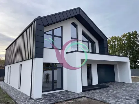 For sale 3-storey   250 sq.m 4 rooms at Незалежності вулиця  - photo 8