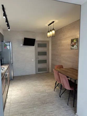 Продаж 1к Квартира 47.2 кв.м Щасливий Дніпро