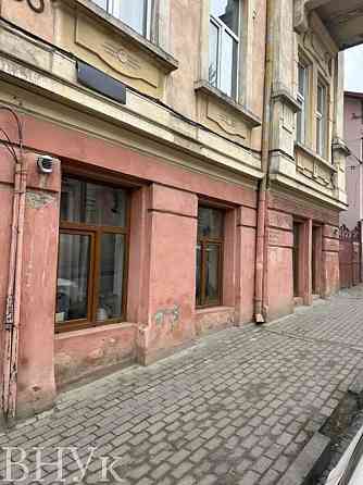 Продаж Квартира 3-кімнатна, 1/3 поверх на Шевченко Черновцы