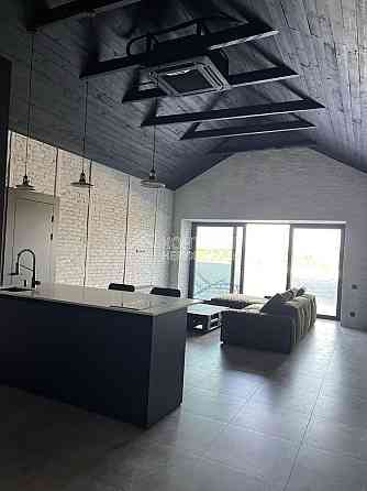 Оренда Квартира 3-кімнатна, 4/4 поверх на вул. Науки Харків