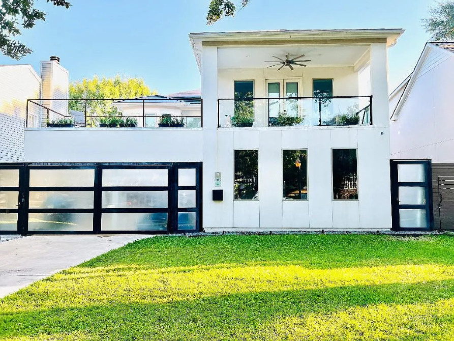 Будинок за кордоном 433 кв.м 6 кімн. 2-й поверх м. Х'юстон, Сполучені Штати на 3735 university boulvard Х'юстон - фото 1