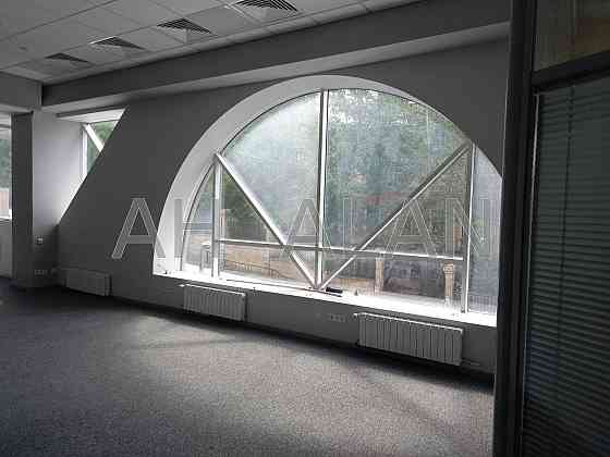 Оренда Будинок 3-кімнатний на Шовковична вул., 42/44 Kiev