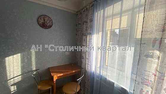 Оренда Будинок 2-кімнатний на Євгена Коновальця вул., 33 Київ