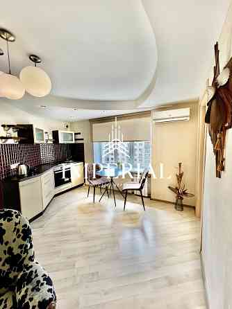 Оренда Квартира 2-кімнатна, 8/9 поверх на вул. Леси Украинки Київ