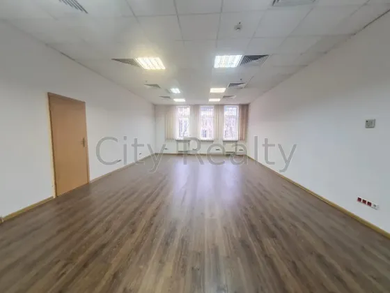 Здається Офісні приміщення площа 61.9 кв.м 2-й поверх Київ Верхній Вал 4А Київ