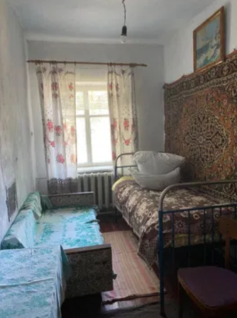 Продаж Будинок 4-кімнатний на ул. Ювілейна, 35 