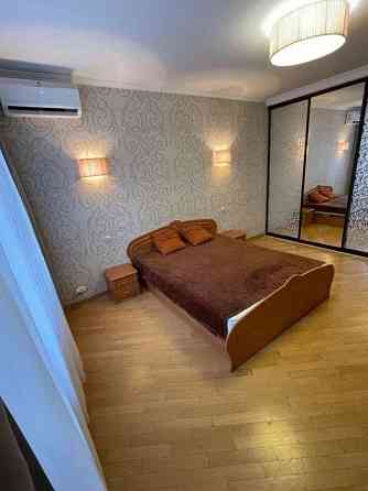 Оренда Квартира 2-кімнатна, 8/24 поверх на пр. Николая Бажана Київ