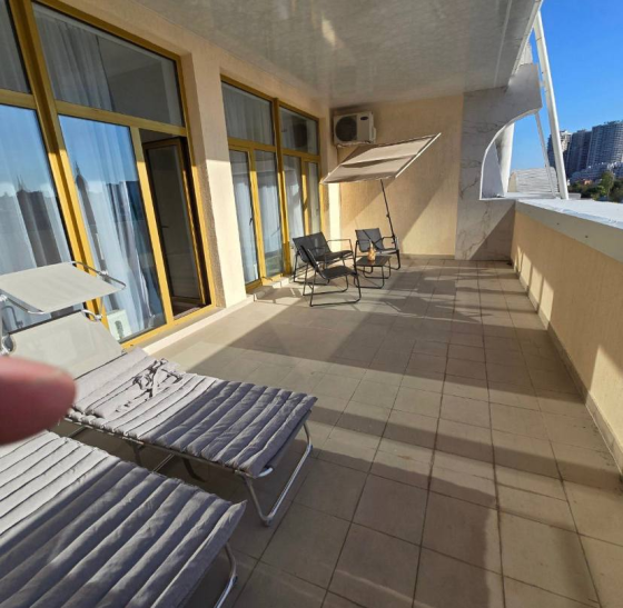 Продаж Квартира 4-кімнатна на ул. Гагаринское плато, 5/3 Одеса